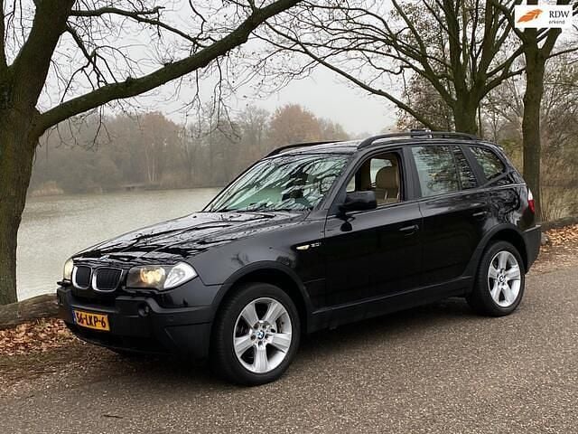 Zwart Gebruikt 2003 BMW X3 Executive SUV | € 6.875 (Eerlijke prijs) - Afbeelding 1/4