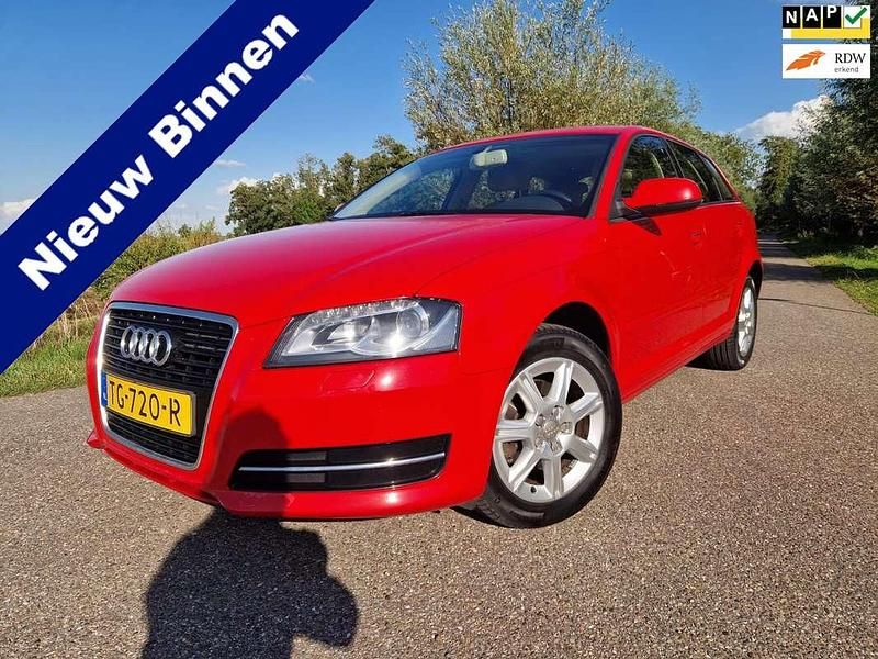 Rood Gebruikt 2012 Audi A3 Sportback Ambition Hatchback | € 6.950 (Super prijs) - Afbeelding 1/4
