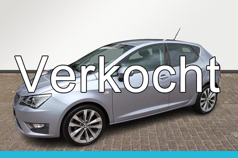 Grijs Gebruikt 2015 Seat Ibiza CONNECT Hatchback | € 9.348 (Eerlijke prijs) - Afbeelding 1/4