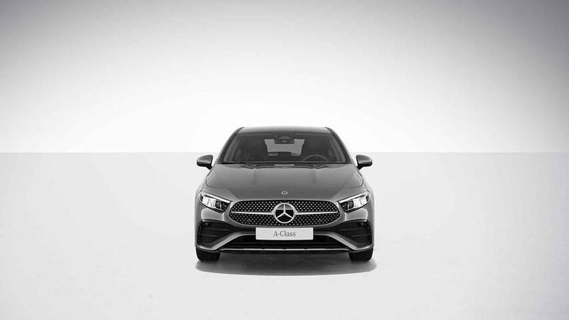 Occasion Mercedes A250 AMG line 218 PK (160 kW) 2023 Grijs Hatchback