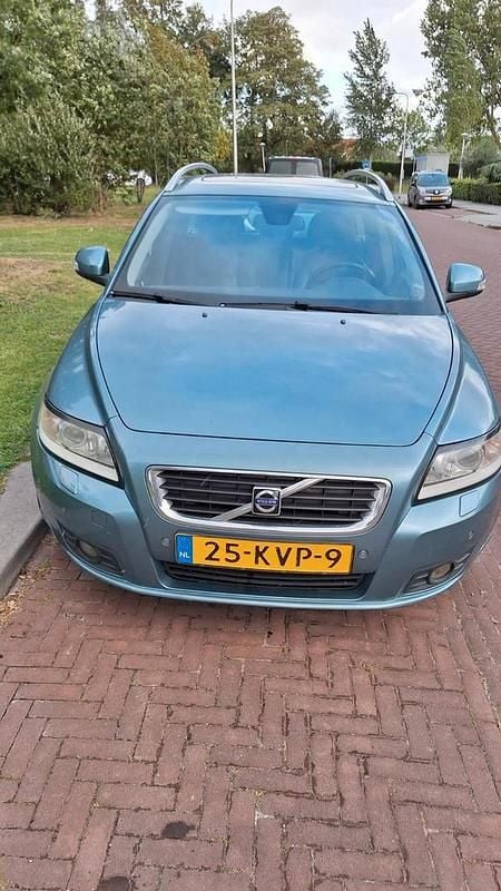 Occasion 2010 Volvo V50 Stationwagen | € 1.800 - Afbeelding 1/4