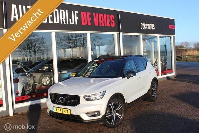Grijs Occasion 2020 Volvo XC40 R-Design SUV | € 19.950 (Iets duurder) - Afbeelding 1/4