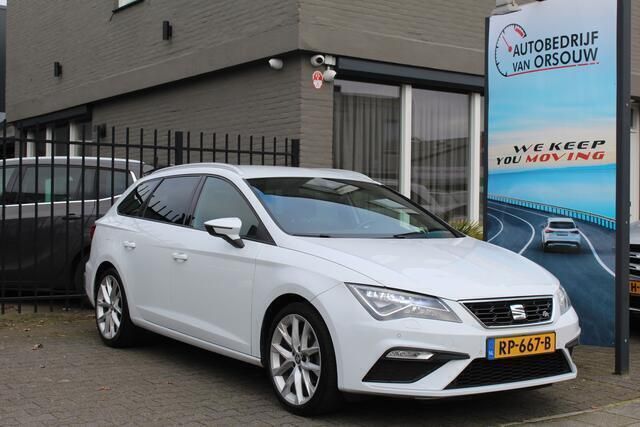 Wit Gebruikt 2018 Seat Leon ST FR Stationwagen | € 13.950 (Eerlijke prijs) - Afbeelding 1/4
