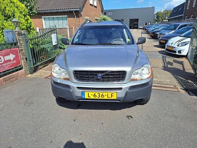 Grijs Gebruikt 2003 Volvo XC90 SUV | € 1.750 (Super prijs) - Afbeelding 1/4