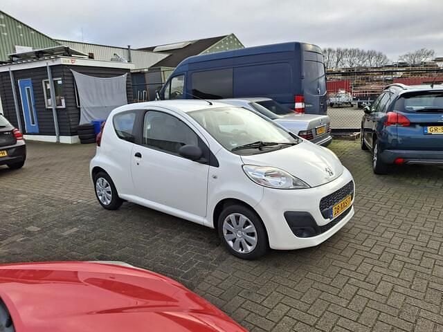 Occasion Peugeot 107 Access 68 PK (50 kW) 2012 Wit Hatchback