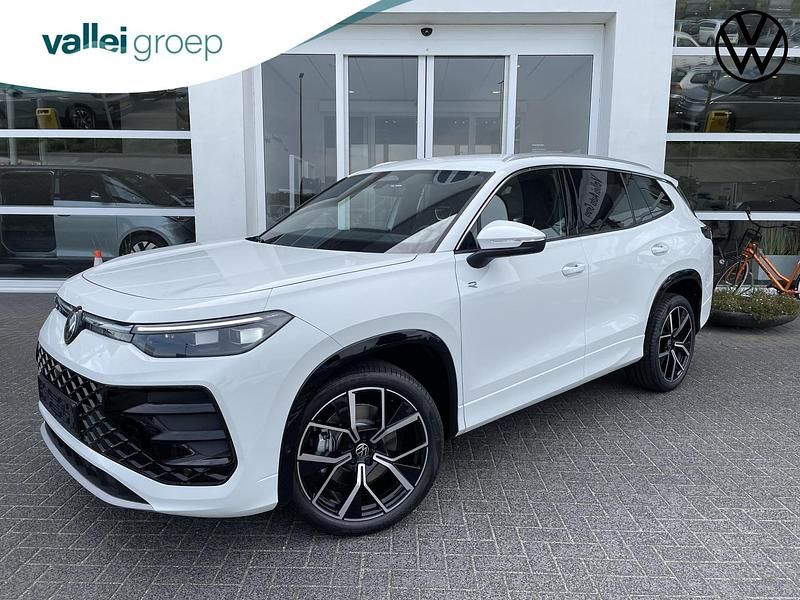 Wit Nieuw 2025 VW Tayron R-line Edition SUV | € 50.300 - Afbeelding 1/4