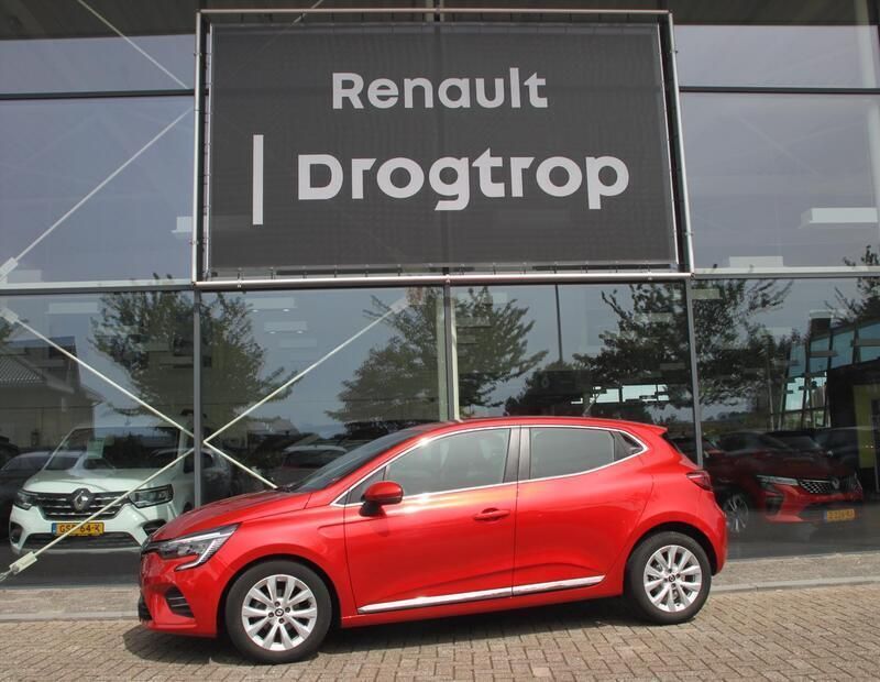 Rood Gebruikt 2023 Renault Clio V Intens Hatchback | € 19.820 - Afbeelding 1/4