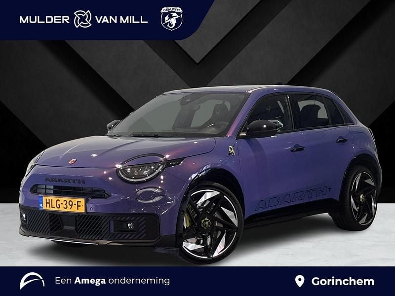 Paars Occasion 2025 Abarth 600e Scorpionissima SUV | € 37.895 (Goede deal) - Afbeelding 1/4