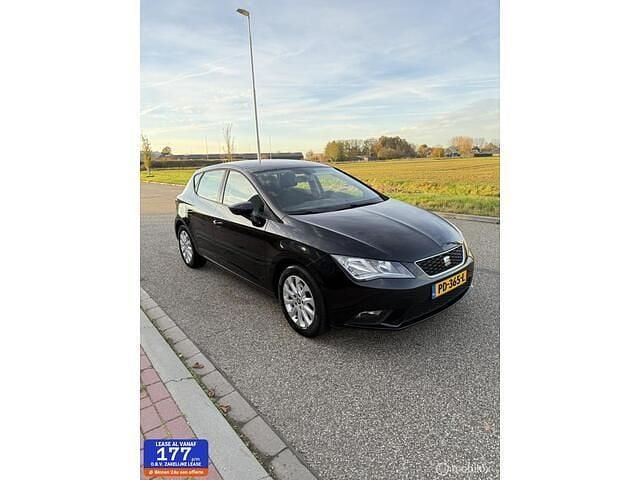 Zwart Gebruikt 2016 Seat Leon Business Hatchback | € 10.550 (Goede deal) - Afbeelding 1/4