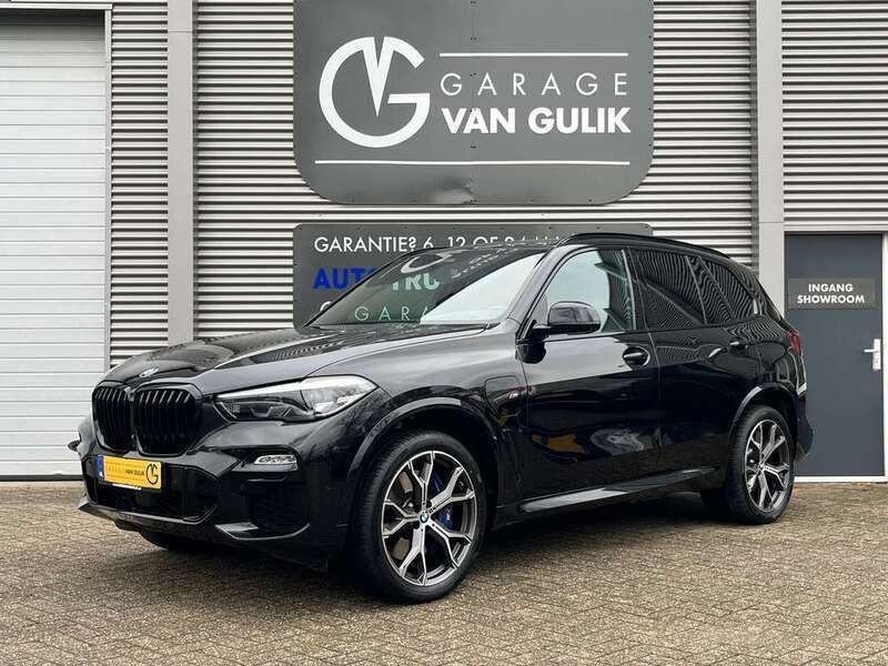 Zwart Gebruikt 2020 BMW X5 Executive SUV | € 59.495 (Iets duurder) - Afbeelding 1/3