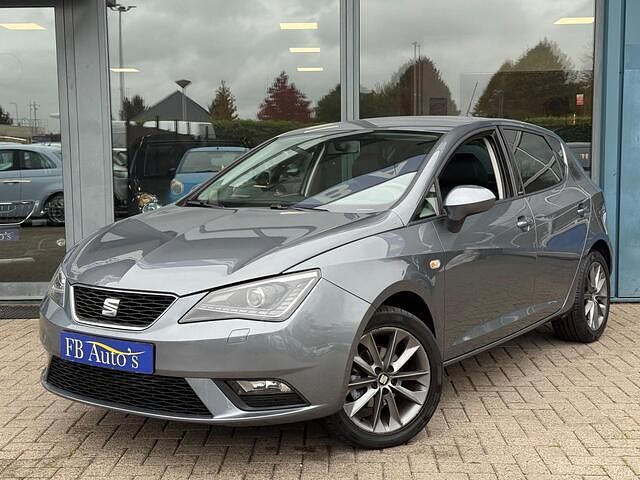 Grijs Occasion 2014 Seat Ibiza I-Tech Hatchback | € 6.950 (Iets duurder) - Afbeelding 1/4