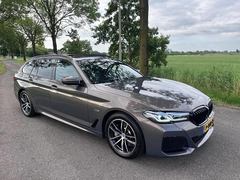 Occasion BMW 520 M Sport 163 PK (119 kW) 2022 Grijs Stationwagen