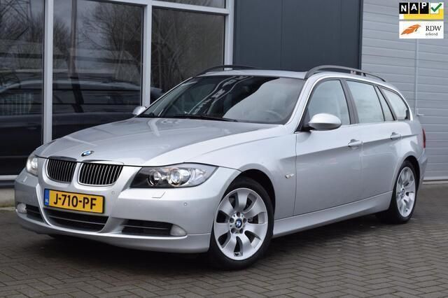 Grijs Gebruikt 2006 BMW 330 Executive Stationwagen | € 9.999 (Eerlijke prijs) - Afbeelding 1/4