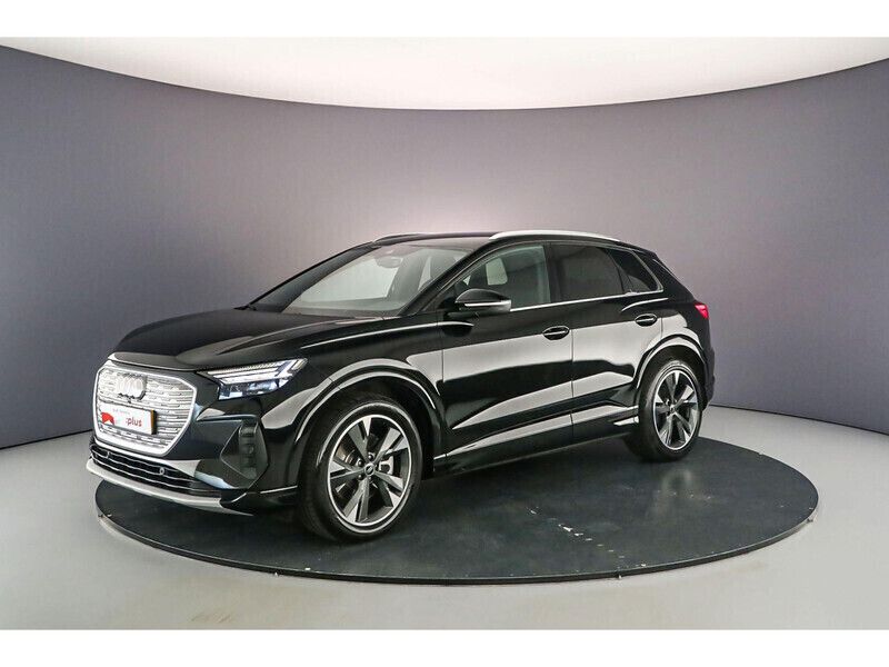 Mythoszwart metallic Gebruikt 2024 Audi Q4 e-tron Advanced SUV | € 47.900 (Iets duurder) - Afbeelding 1/4
