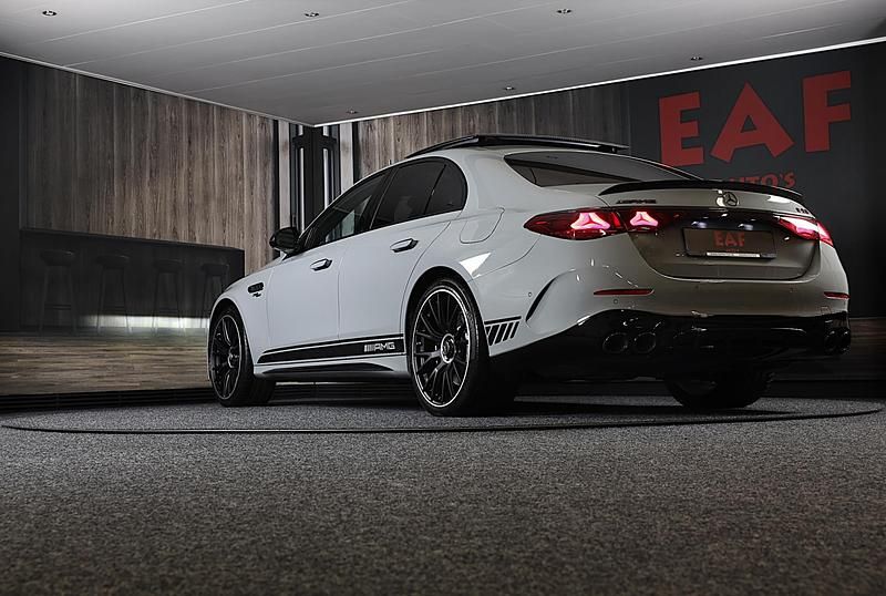 Occasion Mercedes E53 AMG AMG 449 PK (330 kW) 2024 Grijs (metallic) Sedan