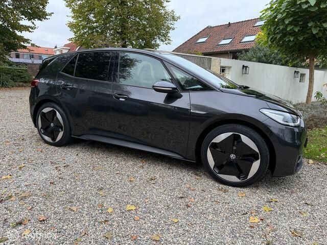 Grijs Gebruikt 2022 VW ID.3 Pro Hatchback | € 27.900 (Duur) - Afbeelding 1/4