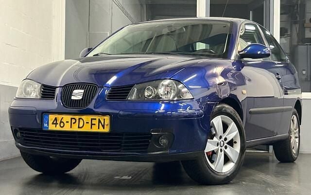 Blauw Gebruikt 2004 Seat Ibiza Sport Hatchback | € 995 (Goede deal) - Afbeelding 1/4