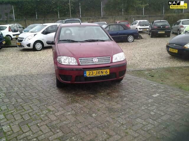 Occasion Fiat Punto Active 60 PK (44 kW) 2009 Rood Hatchback