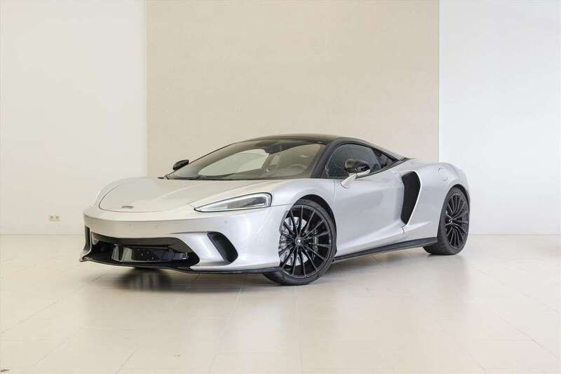 Grijs, metallic lak Gebruikt 2023 McLaren GT Coupé | € 274.900 - Afbeelding 1/4
