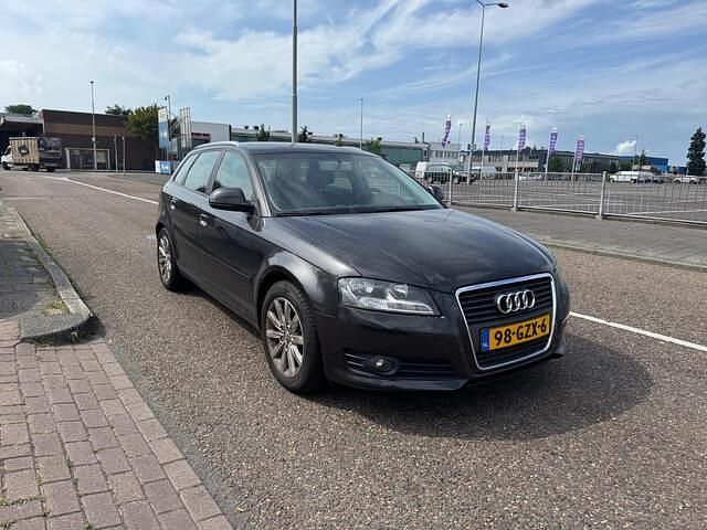 Grijs Gebruikt 2008 Audi A3 Sportback Hatchback | € 2.350 (Super prijs) - Afbeelding 1/4