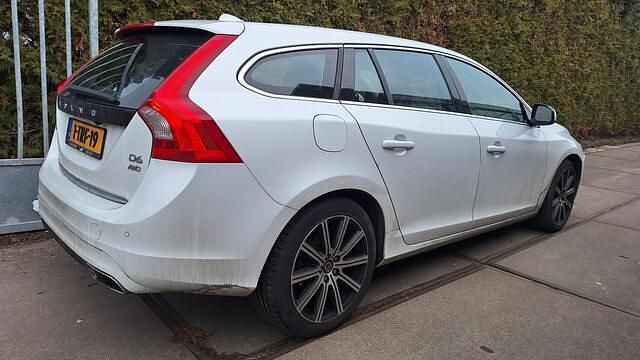Occasion Volvo V60 Summum 215 PK (158 kW) 2014 Wit Stationwagen