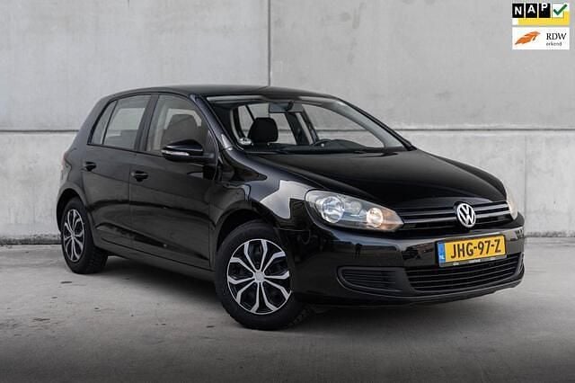 Zwart Gebruikt 2010 VW Golf VI Hatchback | € 4.950 (Goede deal) - Afbeelding 1/4