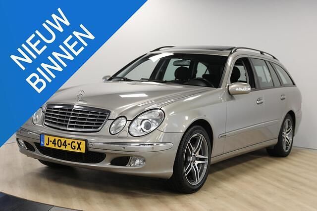 Grijs Occasion 2004 Mercedes 320 Classic Stationwagen | € 4.950 - Afbeelding 1/4