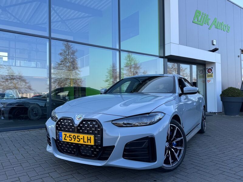 Grijs Gebruikt 2023 BMW 430 Executive Coupé | € 58.445 (Duur) - Afbeelding 1/4
