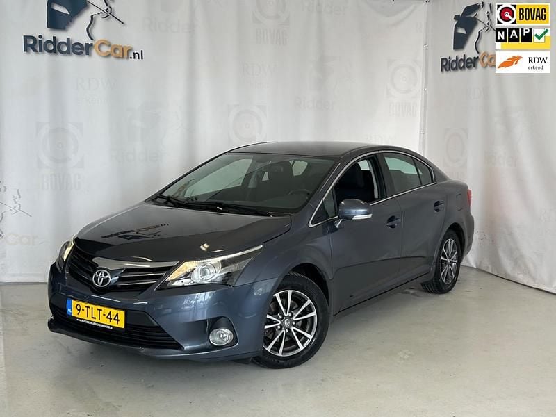 Blauw Gebruikt 2014 Toyota Avensis Business Edition Sedan | € 11.499 (Eerlijke prijs) - Afbeelding 1/4
