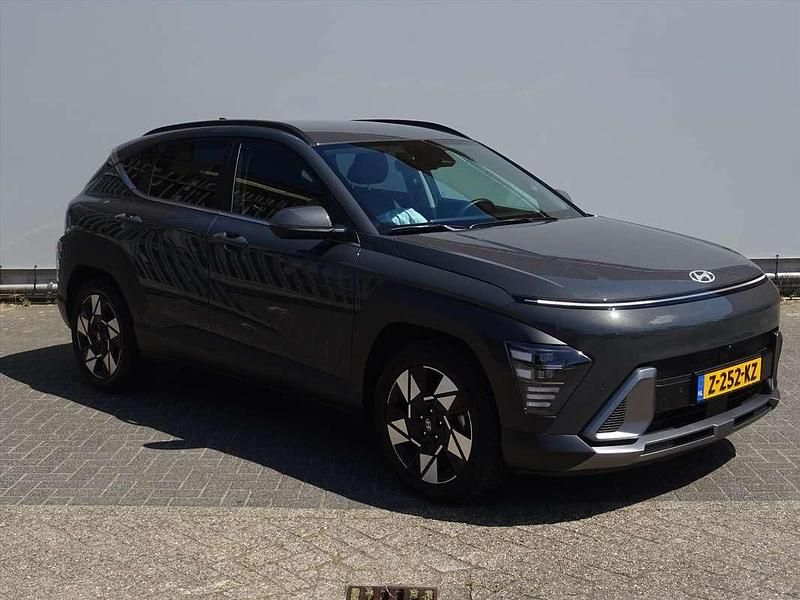 Occasion Hyundai Kona Premium 105 PK (77 kW) 2024 Grijs SUV