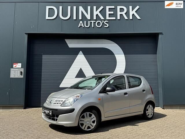 Grijs Gebruikt 2009 Nissan Pixo Visia Hatchback | € 1.950 (Eerlijke prijs) - Afbeelding 1/4