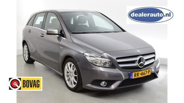 Grijs Gebruikt 2012 Mercedes B180 Ambition MPV | € 12.950 (Iets duurder) - Afbeelding 1/4