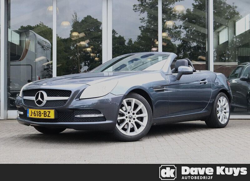 Grijs Gebruikt 2011 Mercedes SLK200 Cabriolet | € 17.950 (Eerlijke prijs) - Afbeelding 1/4
