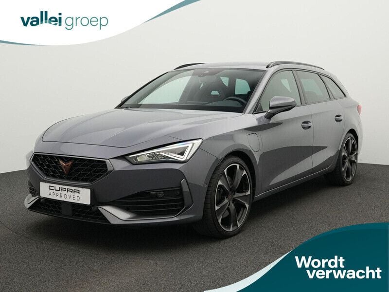 Grijs Gebruikt 2022 Cupra Leon VZ Stationwagen | € 28.300 (Eerlijke prijs) - Afbeelding 1/4