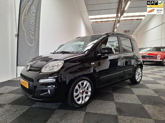Zwart Gebruikt 2012 Fiat Panda Lounge Hatchback | € 7.250 (Eerlijke prijs) - Afbeelding 1/4