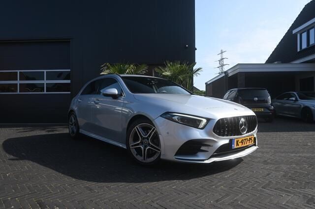 Grijs Gebruikt 2018 Mercedes A200 AMG Hatchback | € 24.500 (Iets duurder) - Afbeelding 1/4