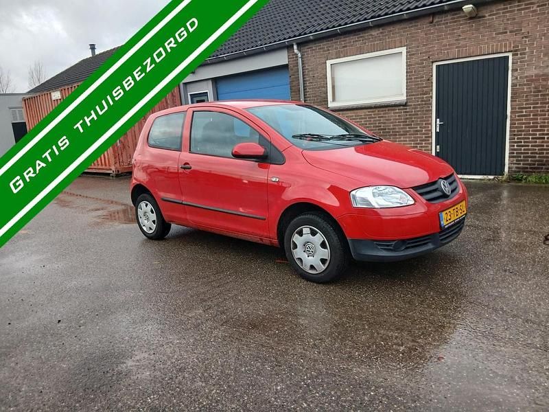 Rood Gebruikt 2006 VW Fox Hatchback | € 699 (Super prijs) - Afbeelding 1/4