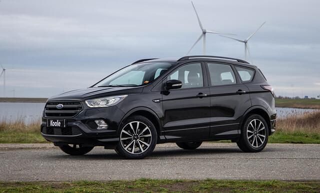 Occasion Ford Kuga ST-Line 150 PK (110 kW) 2018 Zwart SUV