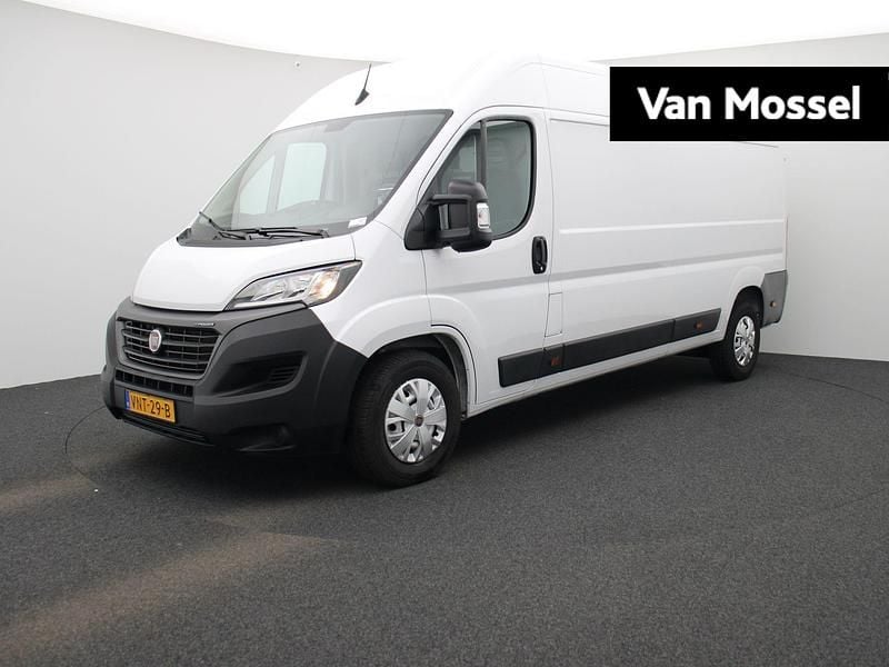 Wit Gebruikt 2022 Fiat E-Ducato Van | € 19.900 (Goede deal) - Afbeelding 1/4