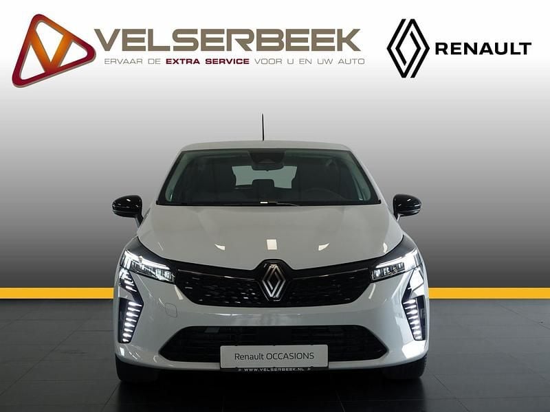 Occasion Renault Clio V Evolution 143 PK (105 kW) 2024 Blanc glacier 369 Hatchback
