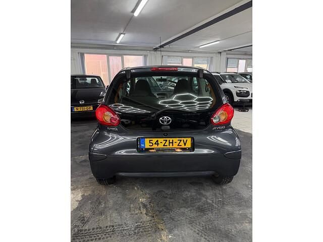 Occasion Toyota Aygo Sport 68 PK (50 kW) 2008 Grijs Hatchback