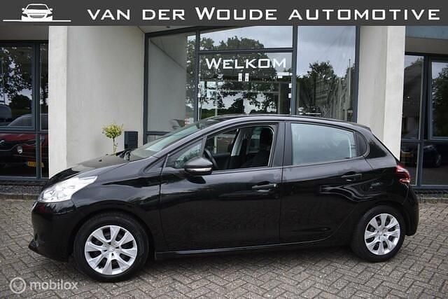 Zwart Gebruikt 2013 Peugeot 208 Hatchback | € 2.850 (Goede deal) - Afbeelding 1/4