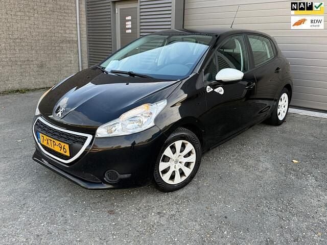 Zwart Gebruikt 2014 Peugeot 208 Hatchback | € 3.500 (Goede deal) - Afbeelding 1/4