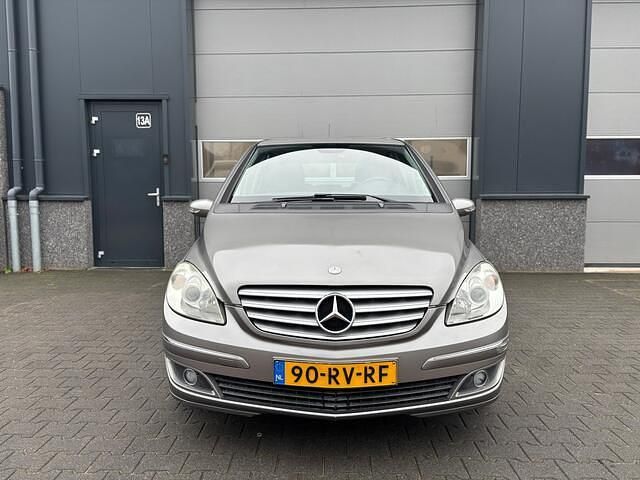 Occasion Mercedes B170 116 PK (85 kW) 2005 Grijs (metallic) MPV