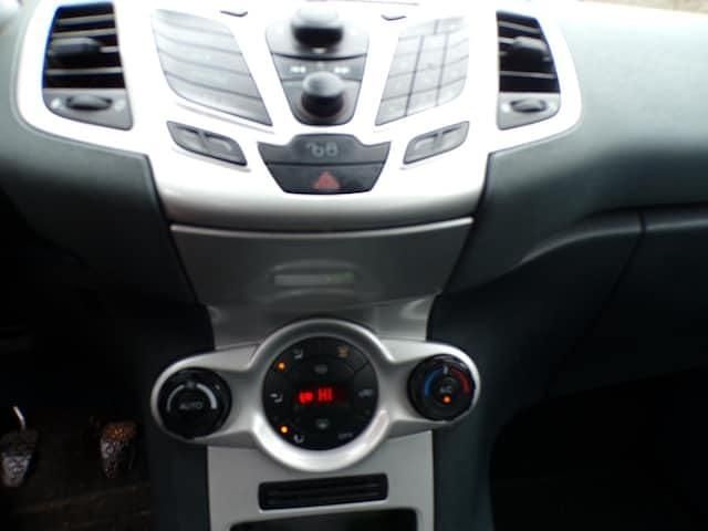 Occasion Ford Fiesta Trend 95 PK (69 kW) 2010 Grijs Hatchback