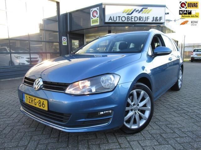 Blauw Occasion 2015 VW Golf VII Highline Stationwagen | € 8.950 (Eerlijke prijs) - Afbeelding 1/4