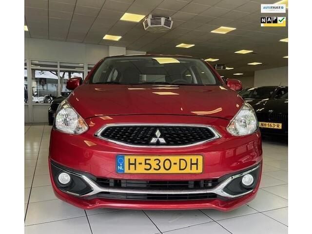 Rood Gebruikt 2020 Mitsubishi Space Star Hatchback | € 8.500 (Eerlijke prijs) - Afbeelding 1/4