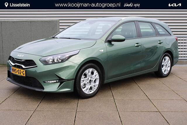 Experience green m Gebruikt 2025 Kia Ceed Sportswagon Comfort Stationwagen | € 26.495 (Duur) - Afbeelding 1/4