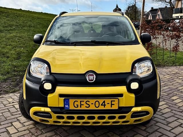 Occasion Fiat Panda Cross Cross 69 PK (50 kW) 2018 Geel Hatchback