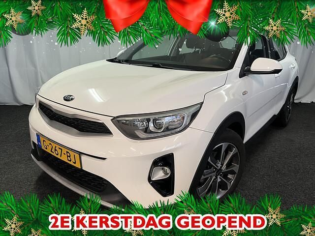 Wit Occasion 2019 Kia Stonic SUV | € 12.450 (Goede deal) - Afbeelding 1/4